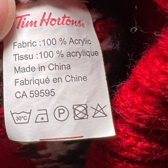 Adult Tim Horton's Winter Hat toque Canadian Like New - Picture 2 of 4